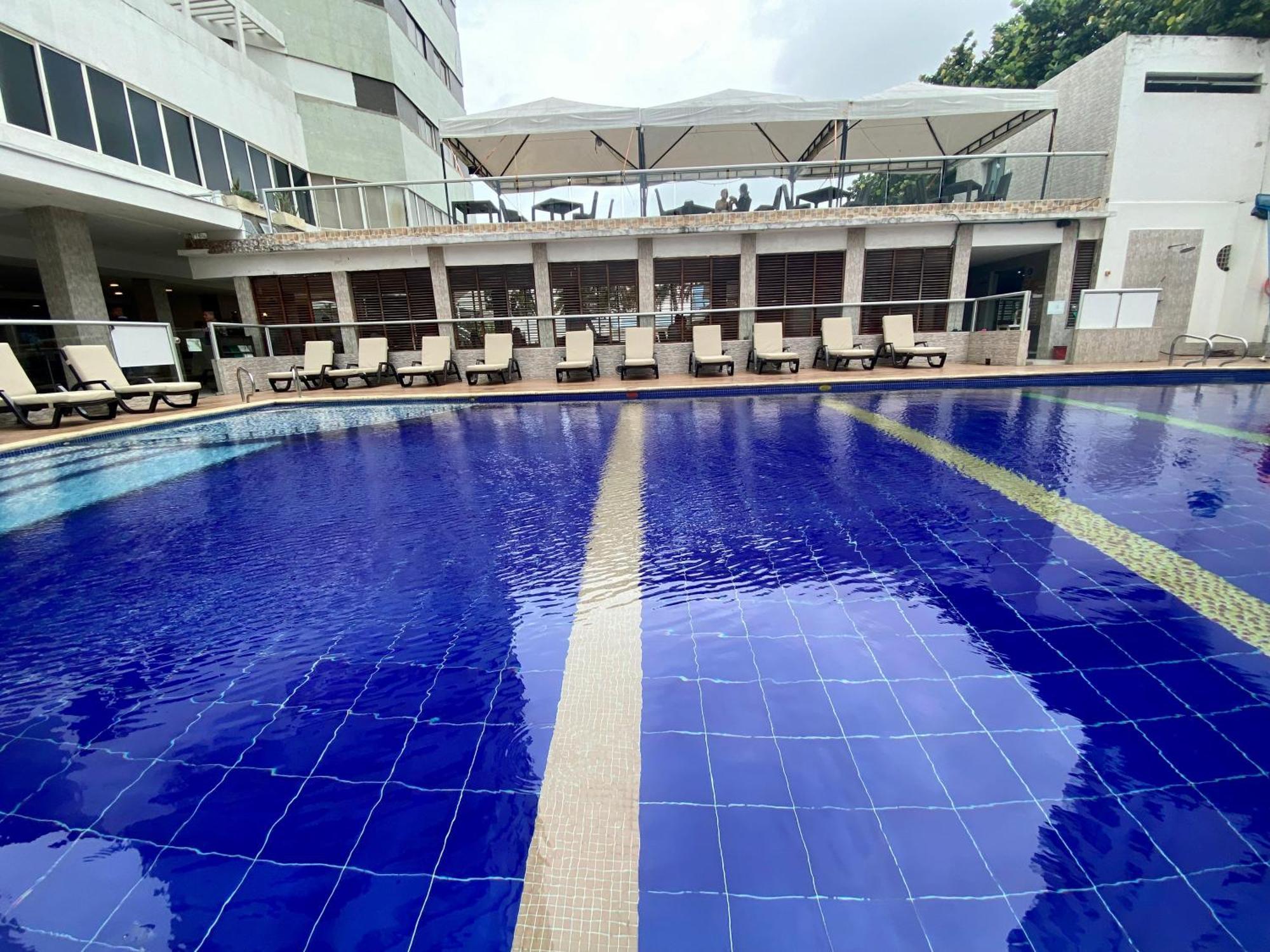 ドラド プラザ ホテル Cartagena エクステリア 写真